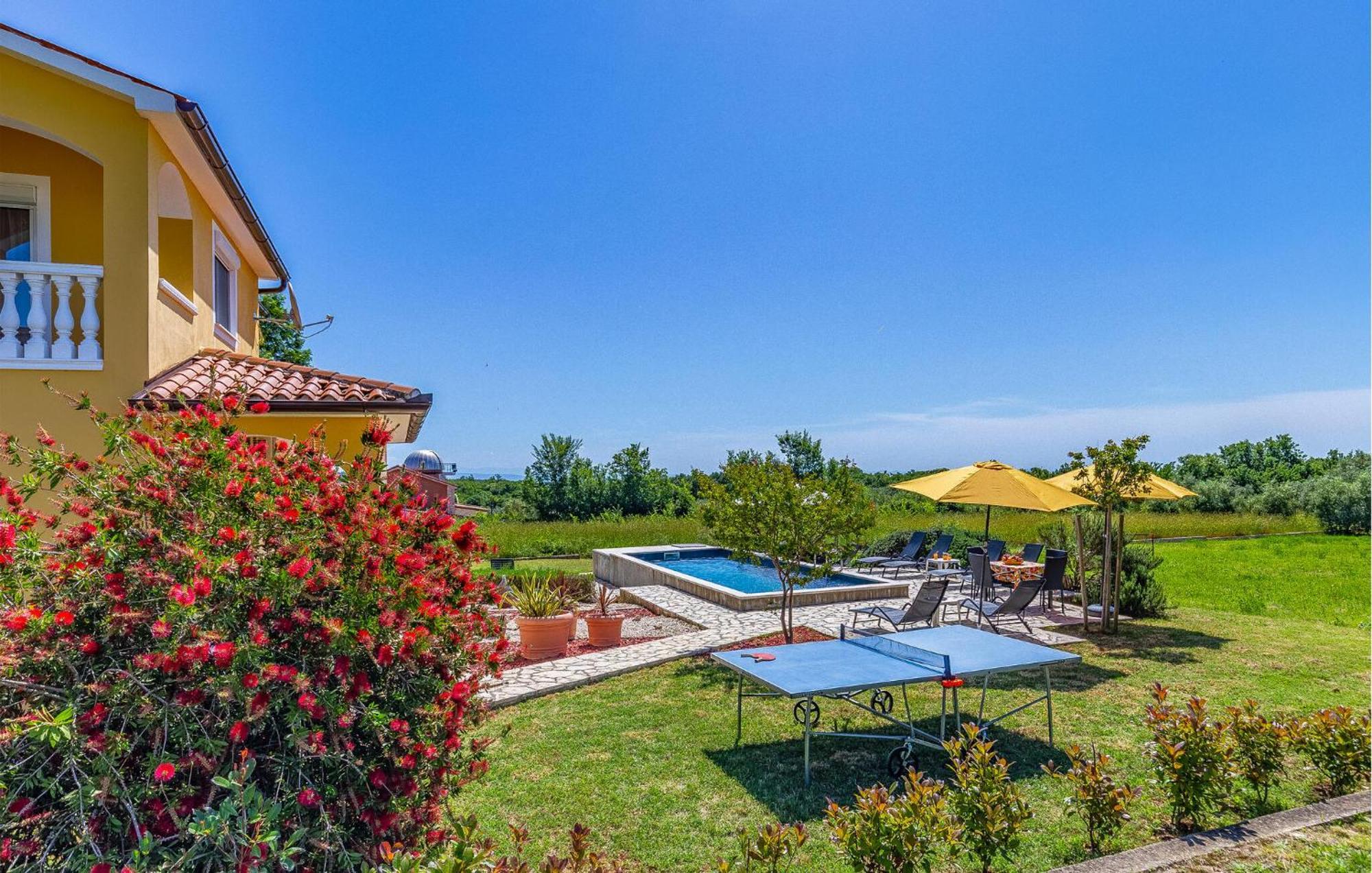 Amazing Home In Valtura Екстериор снимка