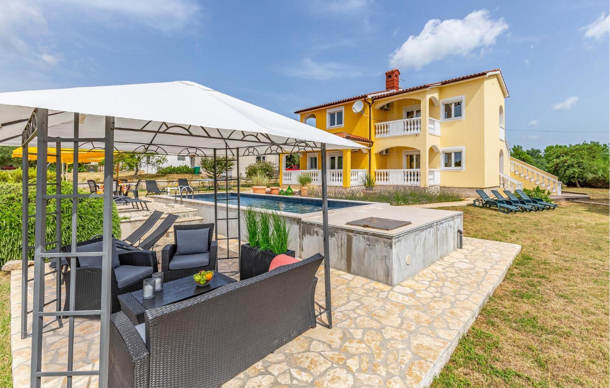 Amazing Home In Valtura Екстериор снимка