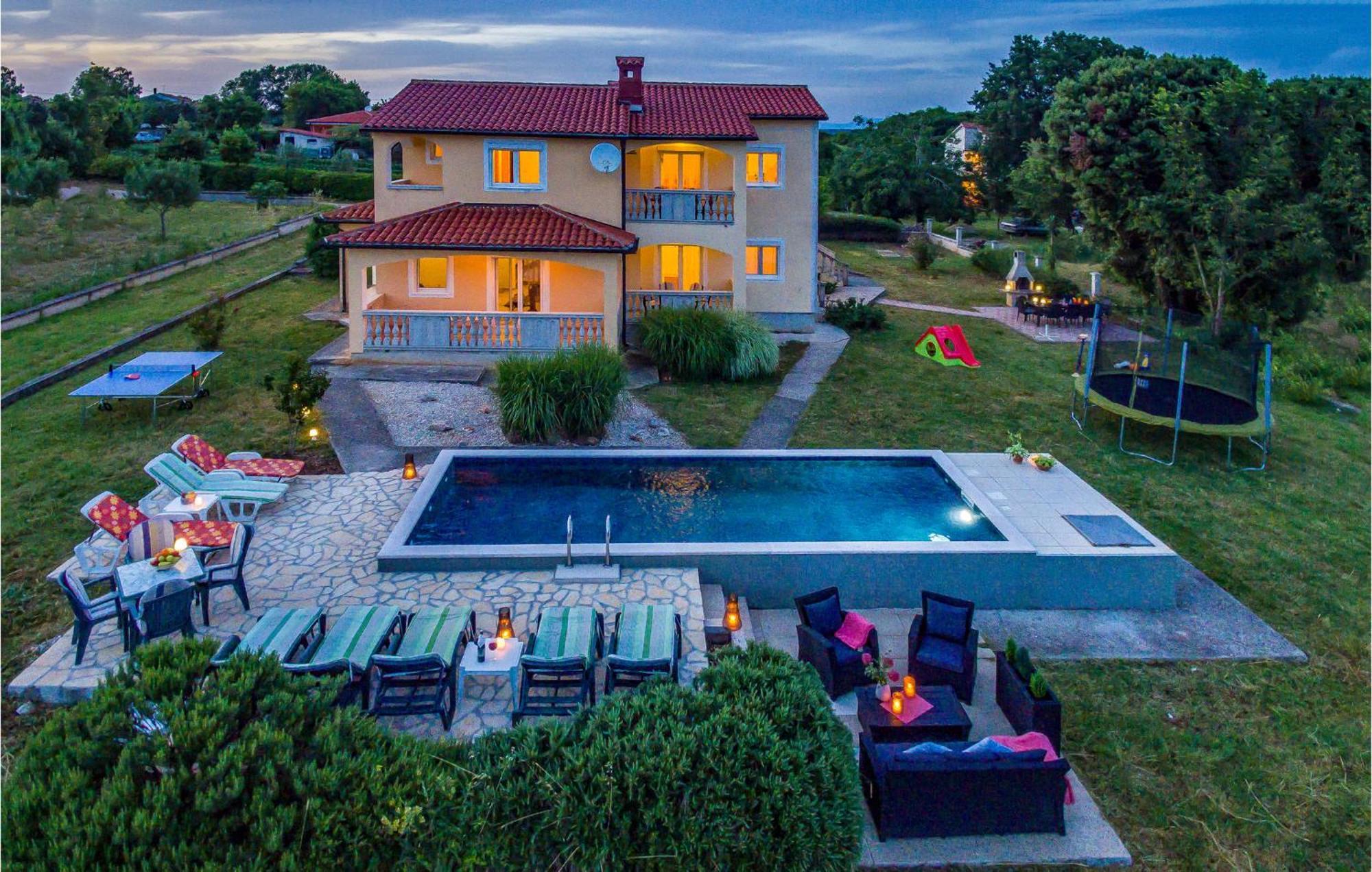 Amazing Home In Valtura Екстериор снимка